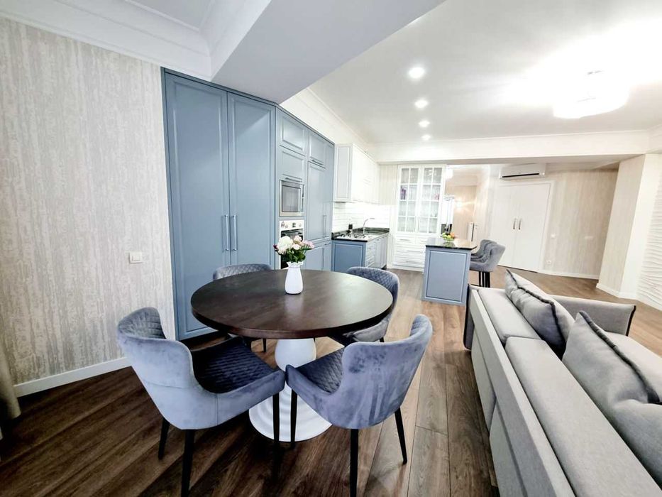 Дава се под наем Двустаен апартамент в София, Кръстова вада - 76 кв.м за 450 € - Снимка #1