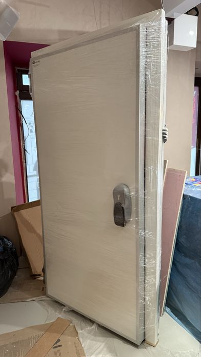 Vand usa camera frig, noua