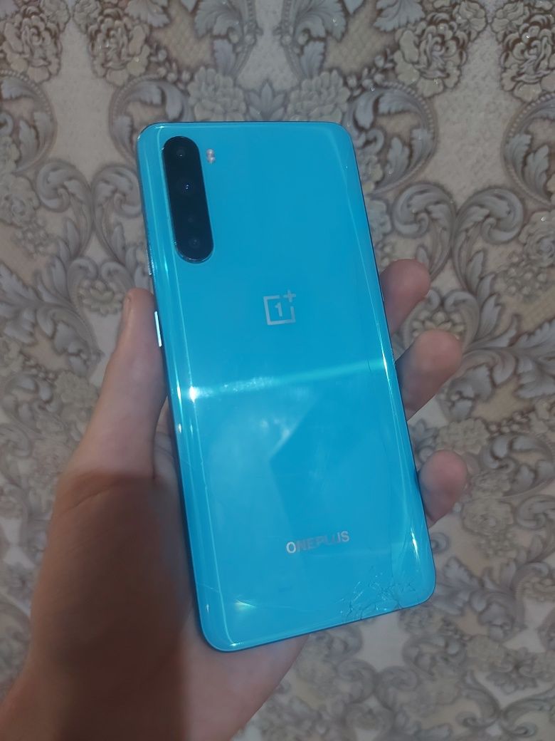 Смартфон OnePlus Nord 8/128Gb