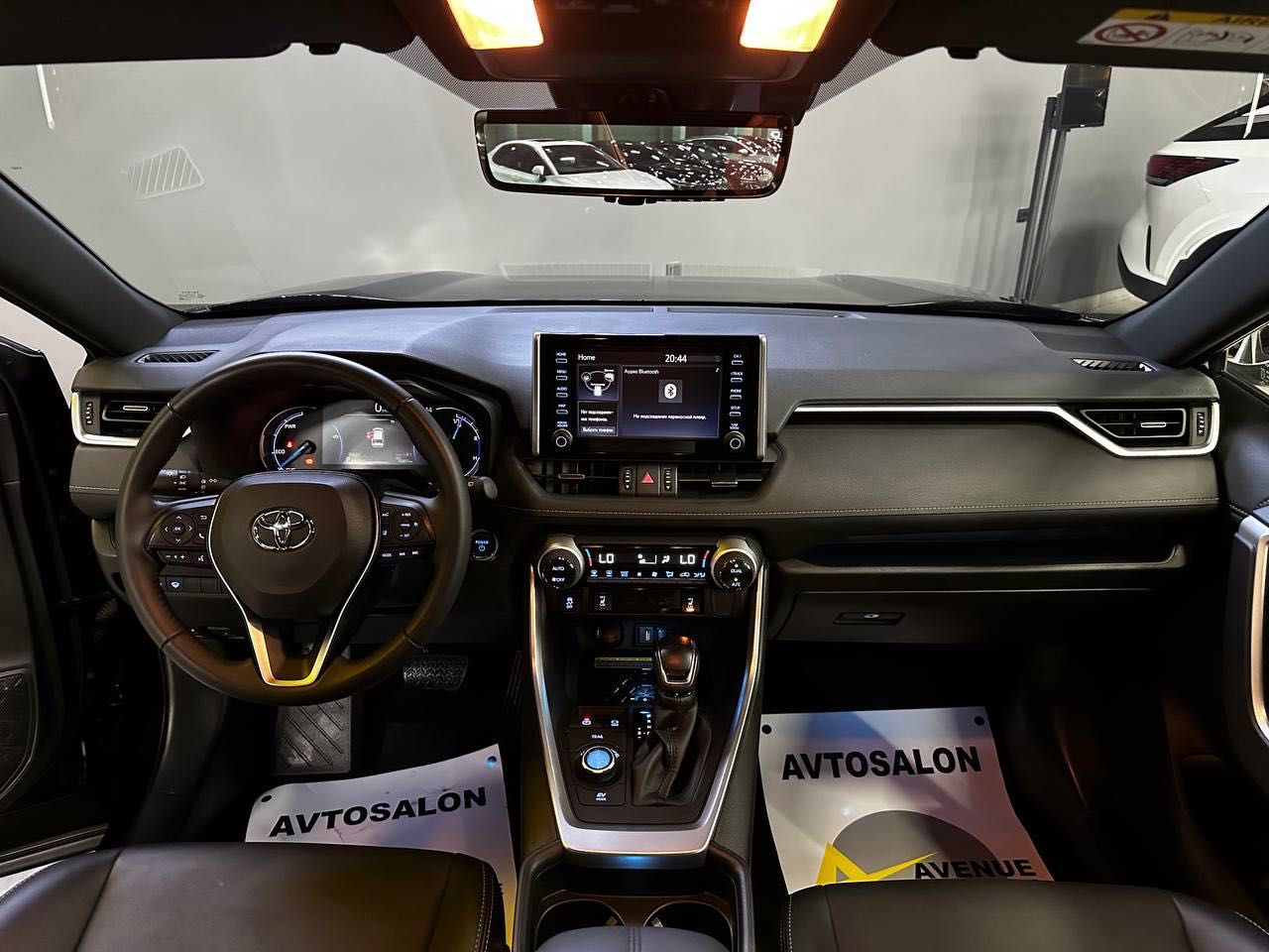Продается Toyota RAV4 Hybrid
