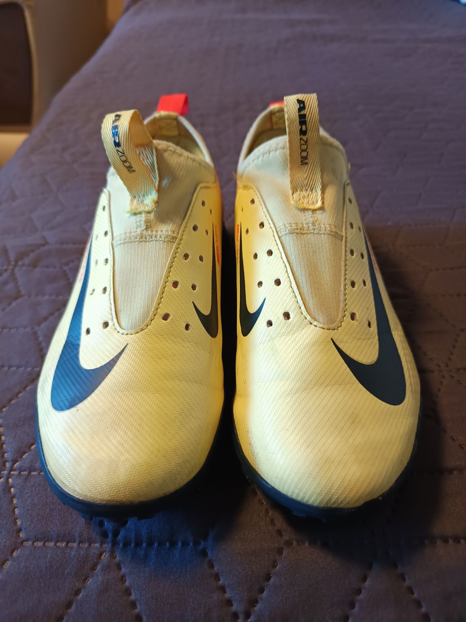 Детски стоножки Nike 35.5см