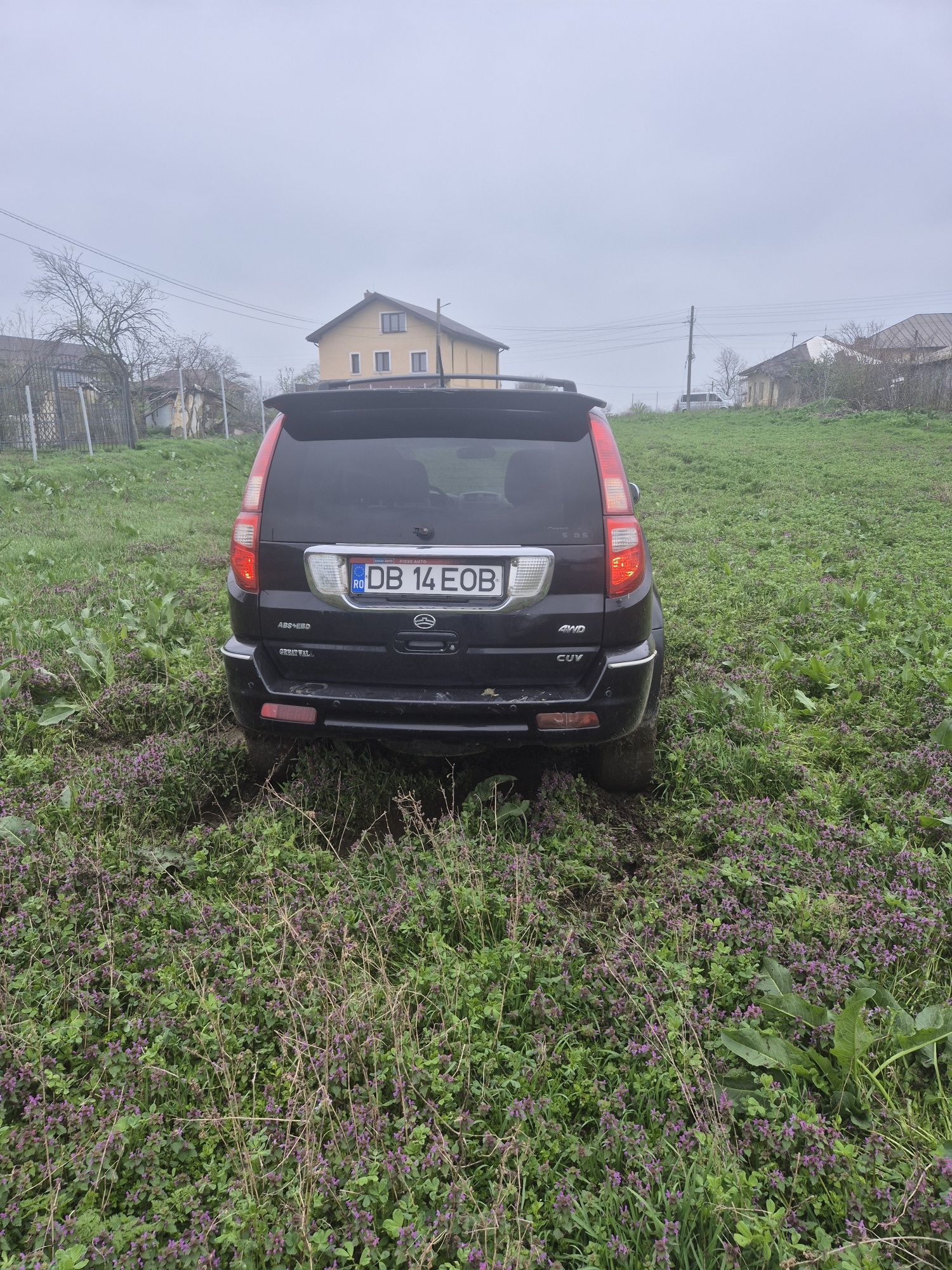 Vând mitsubishi hover