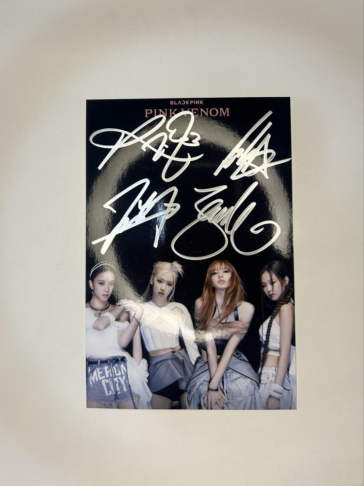 BLACKPINK автограф