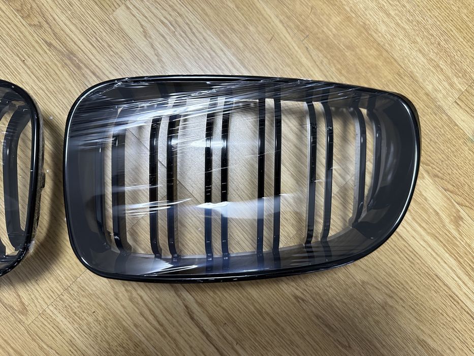 Grile Nari Duble M Design BMW Seria 1 E81 e87 e82 e88 Negru Lucios FL