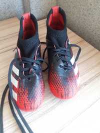 Футболни бутонки Adidas predator