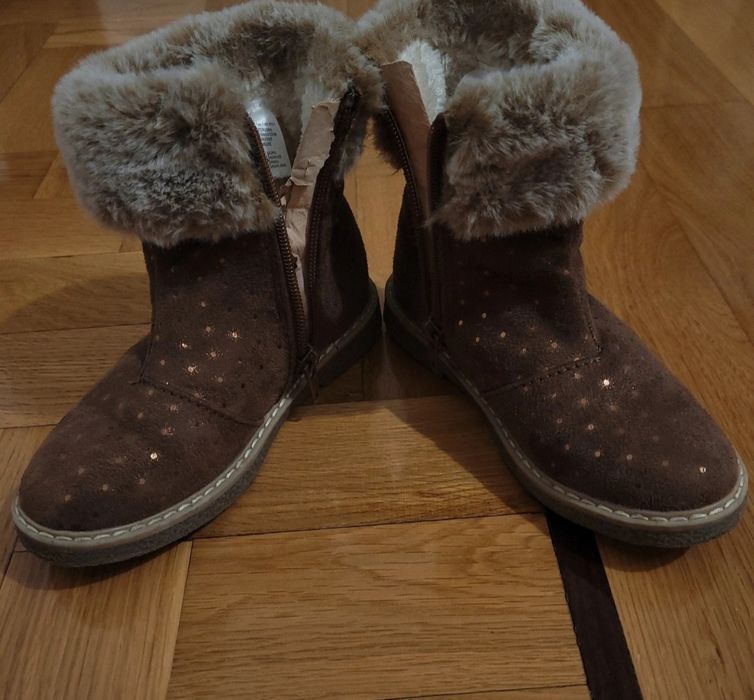 Vând ghete îmblănite fete