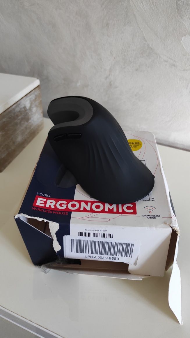 Mouse wireless ergonomic Trust - produs nou!