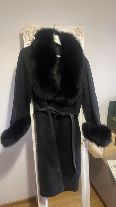 Palton Alpaca cu blana de vulpe