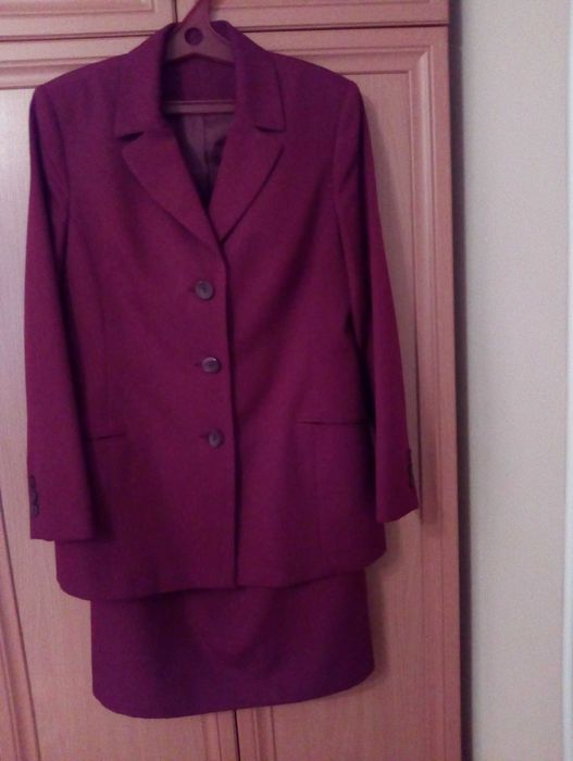 Женский юбочный космтюм