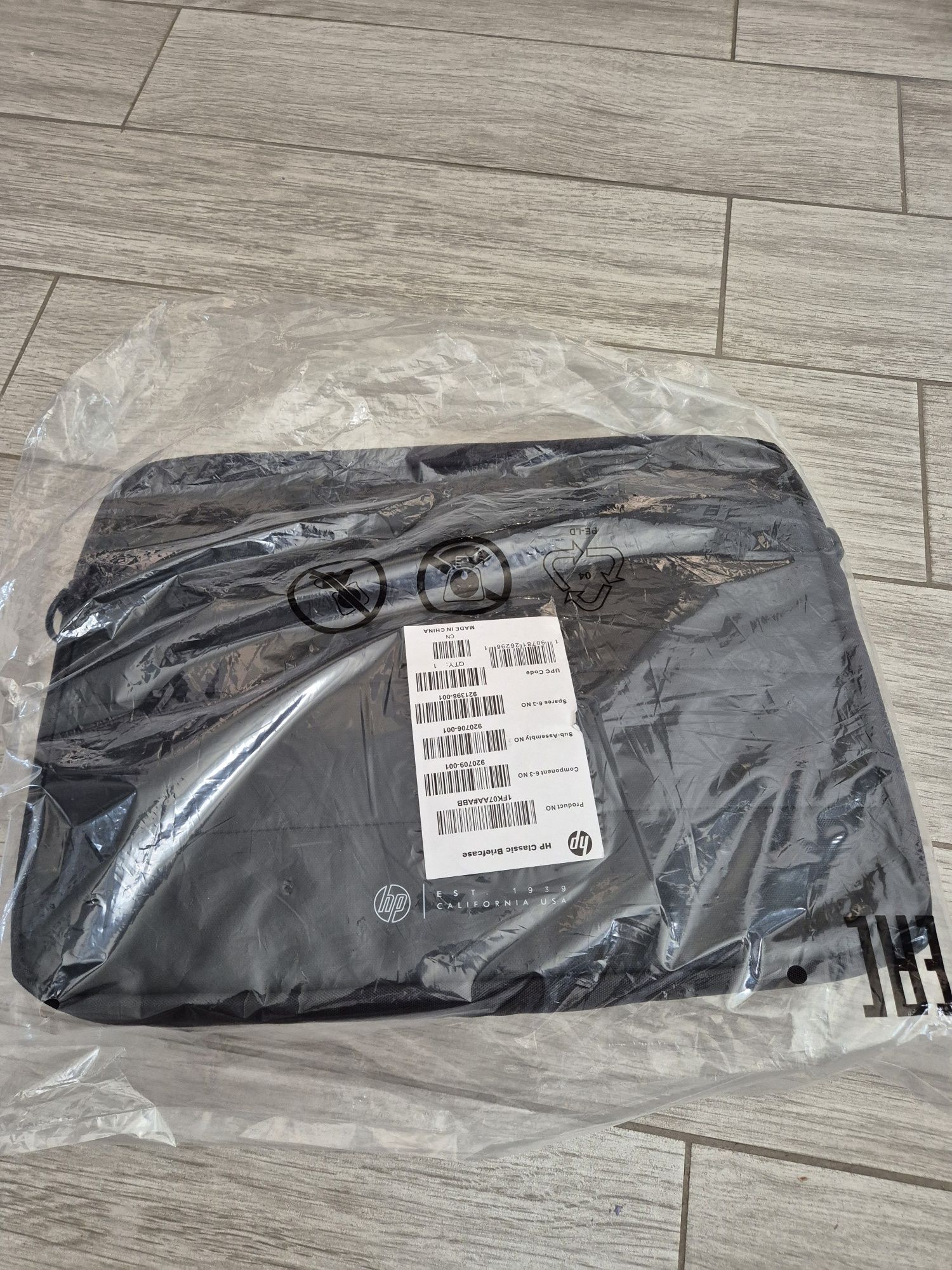 Vand geanta laptop Hp noua