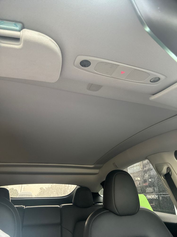 Продается TESLA Y SR 2024