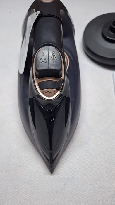 Безжична Парна ютия ETA Kiara - 2200 W, парен удар 90 г/мин, керамична