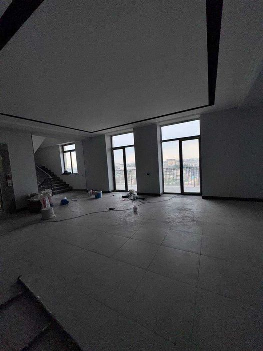 Сдаётся Здание Вдоль дороги 10.000м2 По горячей цене (N140)