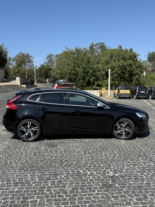 Volvo V40 D3 R-Design - 2018 - 191800 km - Cutie automata - Panoramic