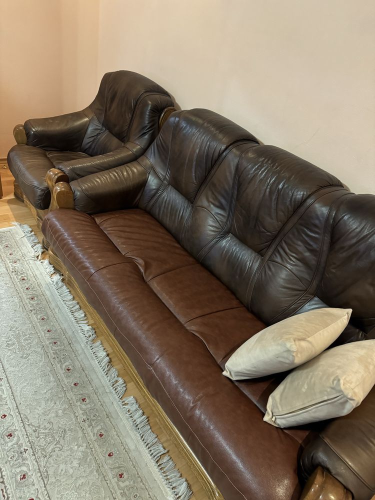 Продам диван и 2 кресла