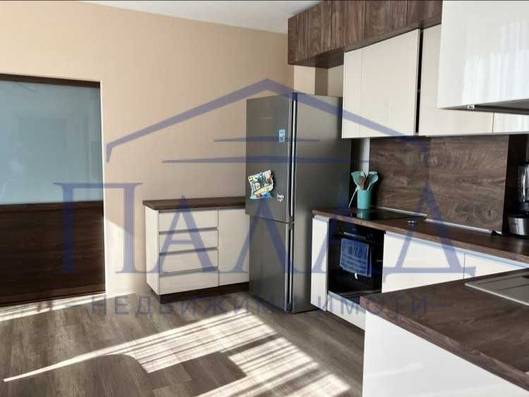 Продава се Тристаен апартамент в Варна, Левски - 85 кв.м за 2412 €/кв.м - Снимка #2