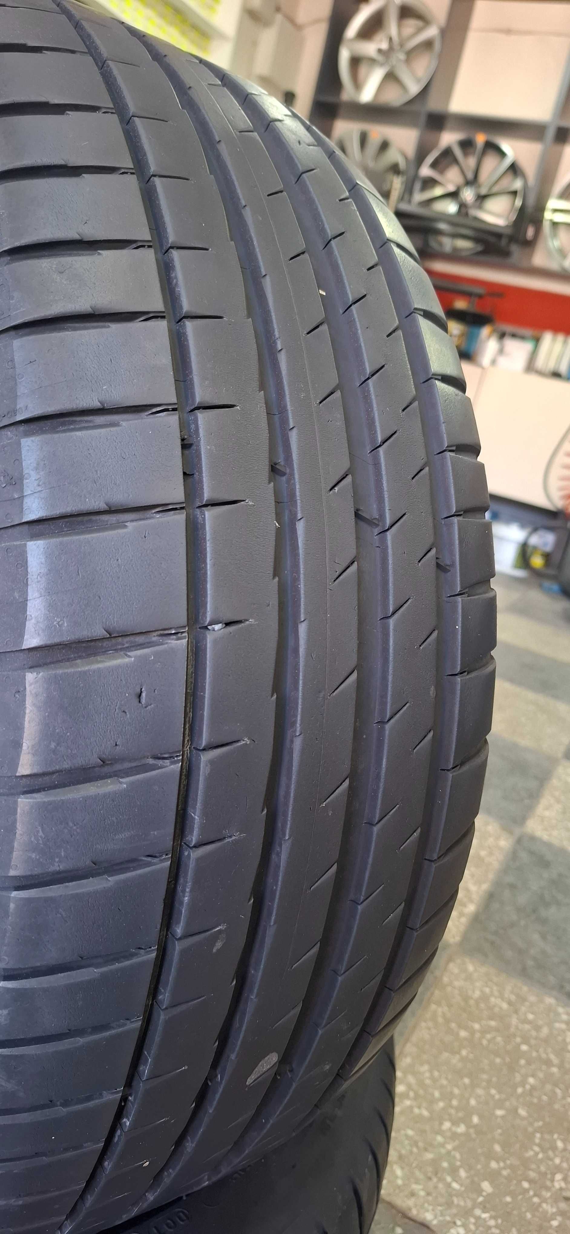 2бр. 225/45/19 Michelin 6.4mm грайфер, дот 22г. Безплатен монтаж