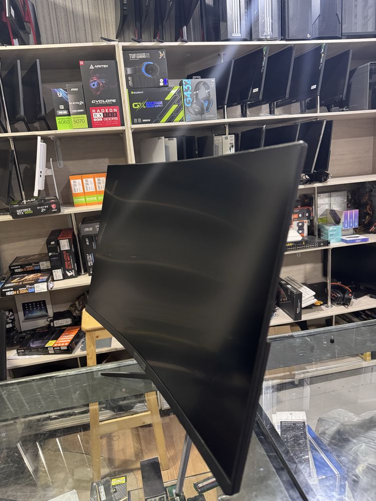 Premier 27” 180hz  HolAti yengidek
