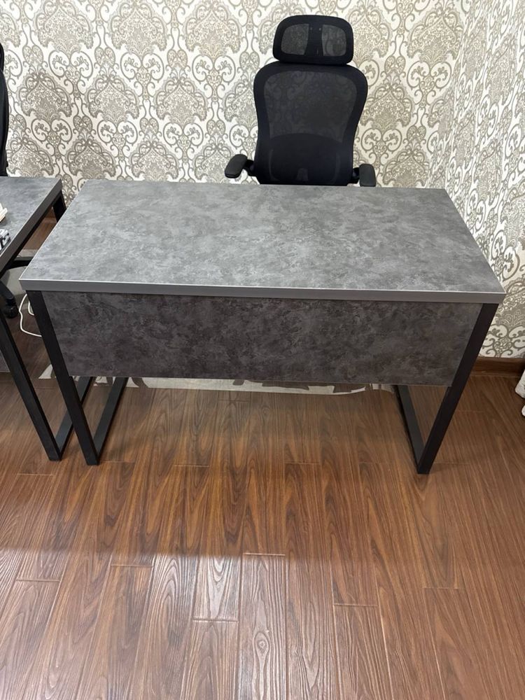 Лофт-столы для офиса, отличное состояние (7 шт.)