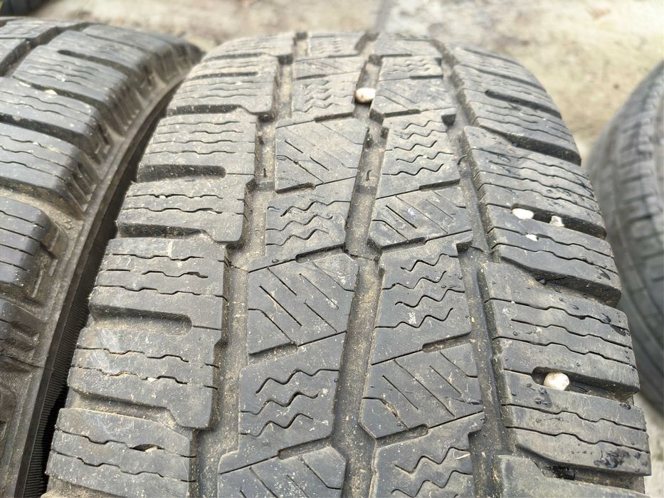 2бр Зимни гуми за БУС 195 65 16 С - Michelin