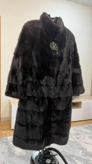 Шуба норковая, в хорошем состоянии.