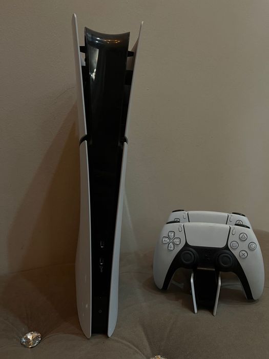 Продается ps5 почти новый