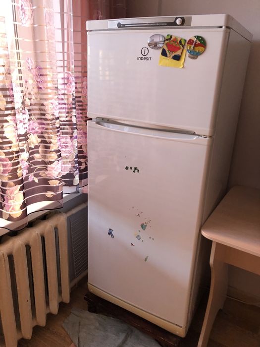 Холодильний-морозильник