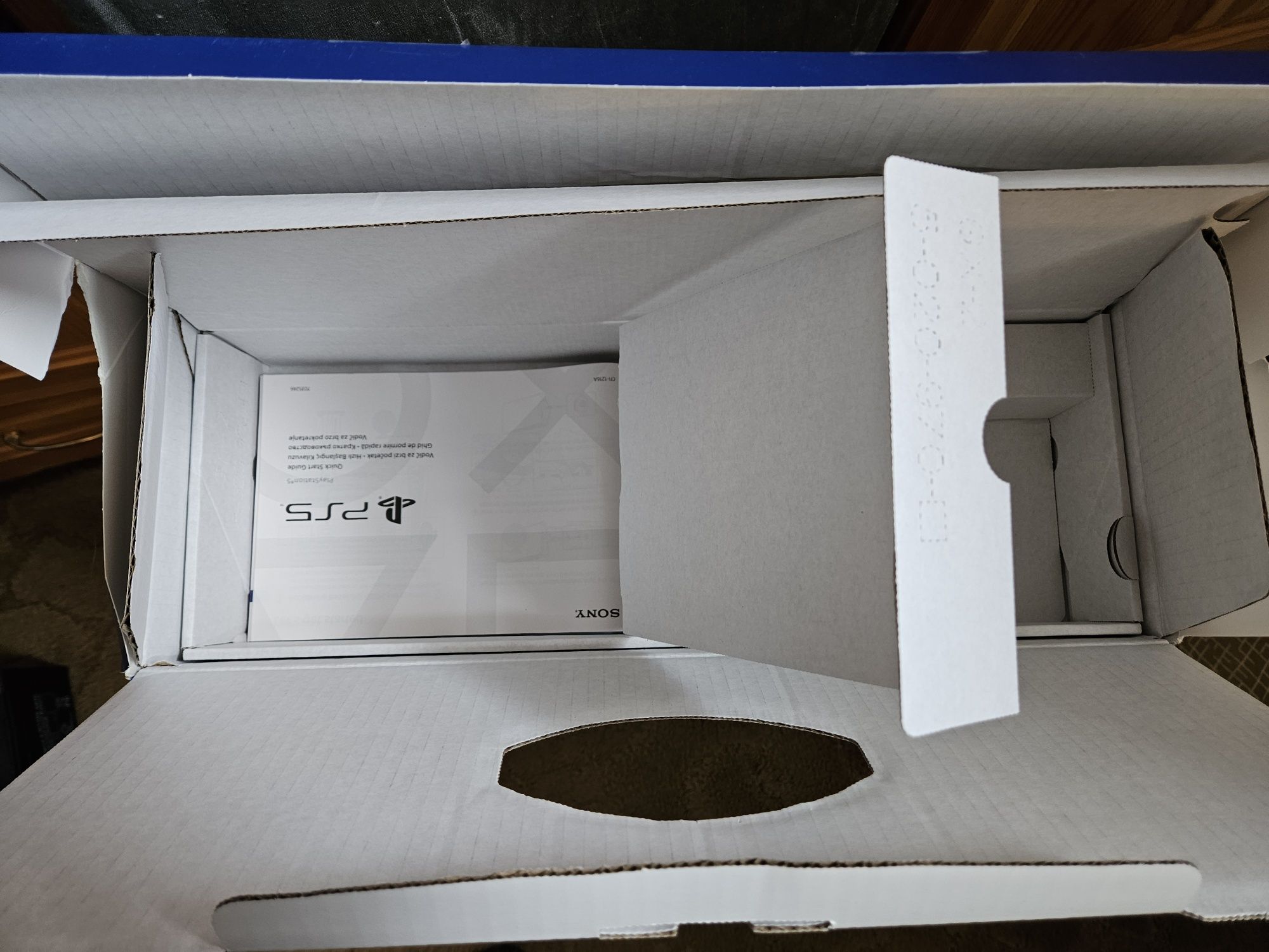 Playstation 5 диск версия + игри и джойстик PS5