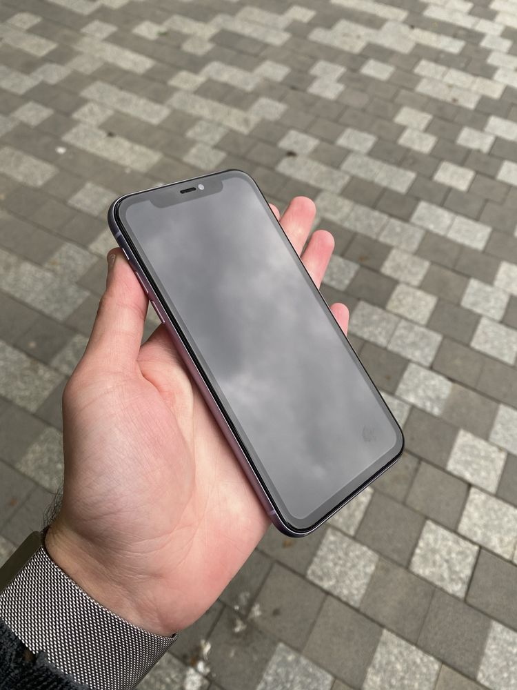 Телефон Iphone 11 64Gb