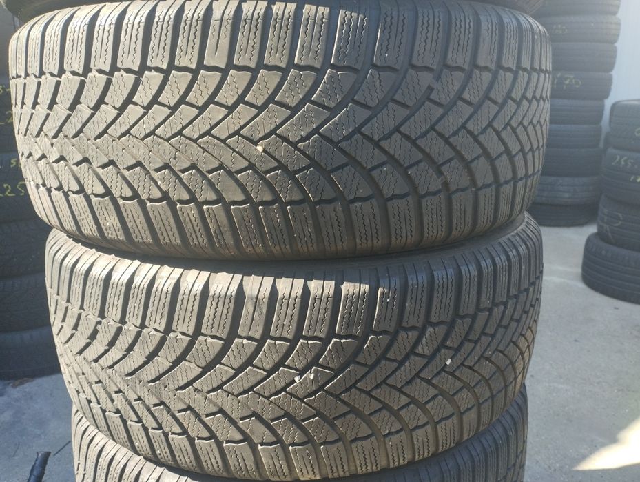 4 buc 235 50 r19 103V Bridgestone iarnă, dot 2022