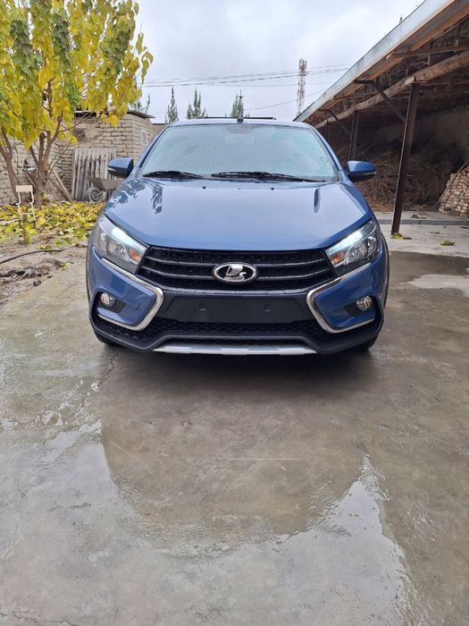 Lada vesta cross 1.8