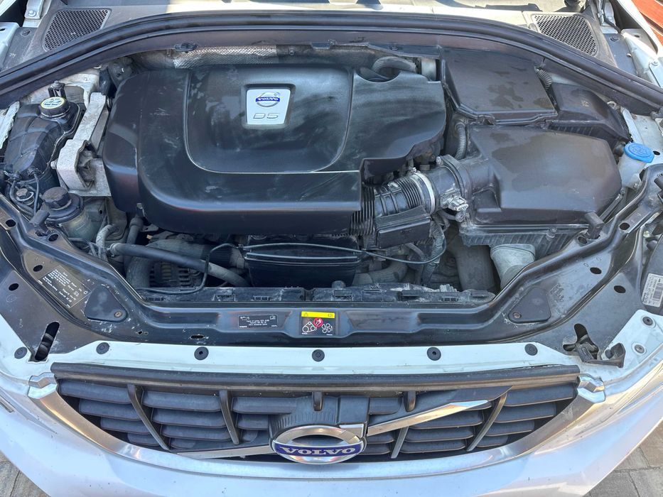 VOLVO XC60 2.4 Diesel AWD 215 CP Automat – AWD