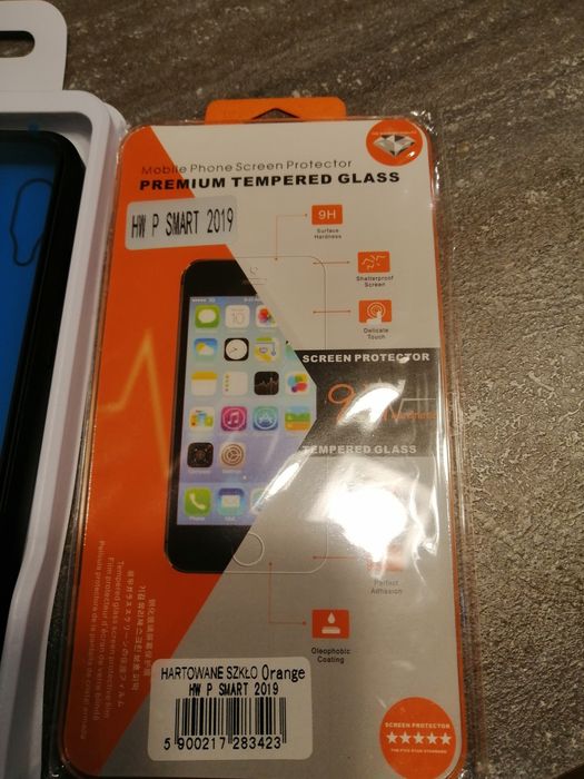 Продавам калъфи за Huawei P smart