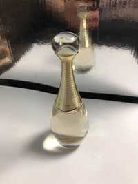 Jadore Christian Dior Apa de Parfum