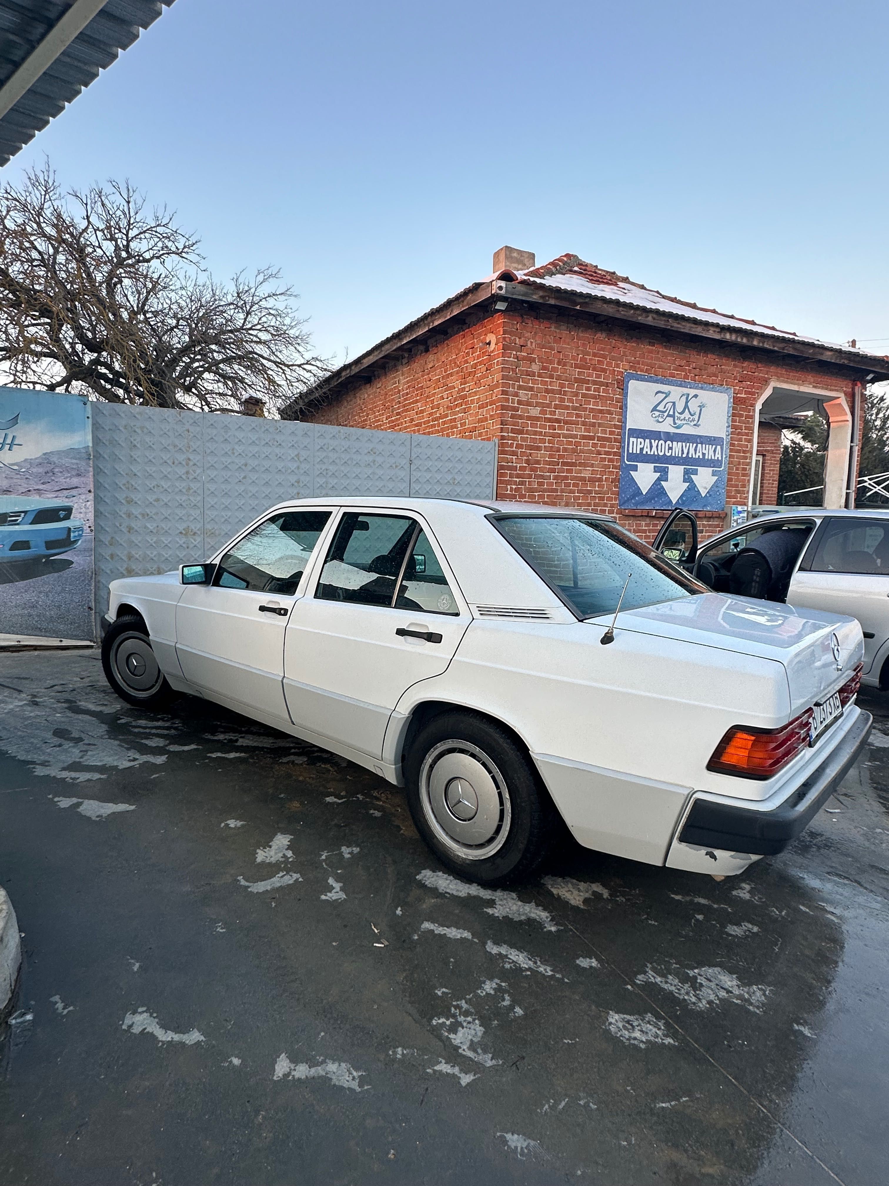 Mercedes Benz 190E
