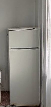 Срочно продам холодильник Атлант