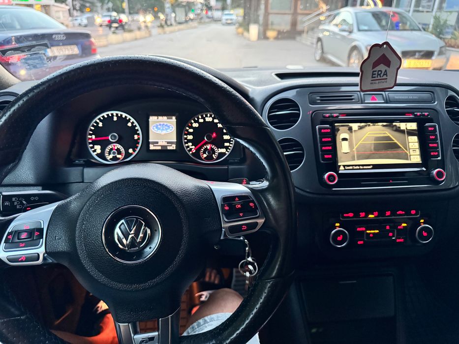 Vw Tiguan 2.0Tdi R-Line Facelift Sport 4*4