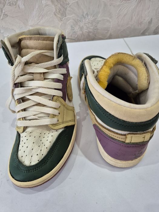 Кроссовки Nike. 38 размер. В хорошем состоянии