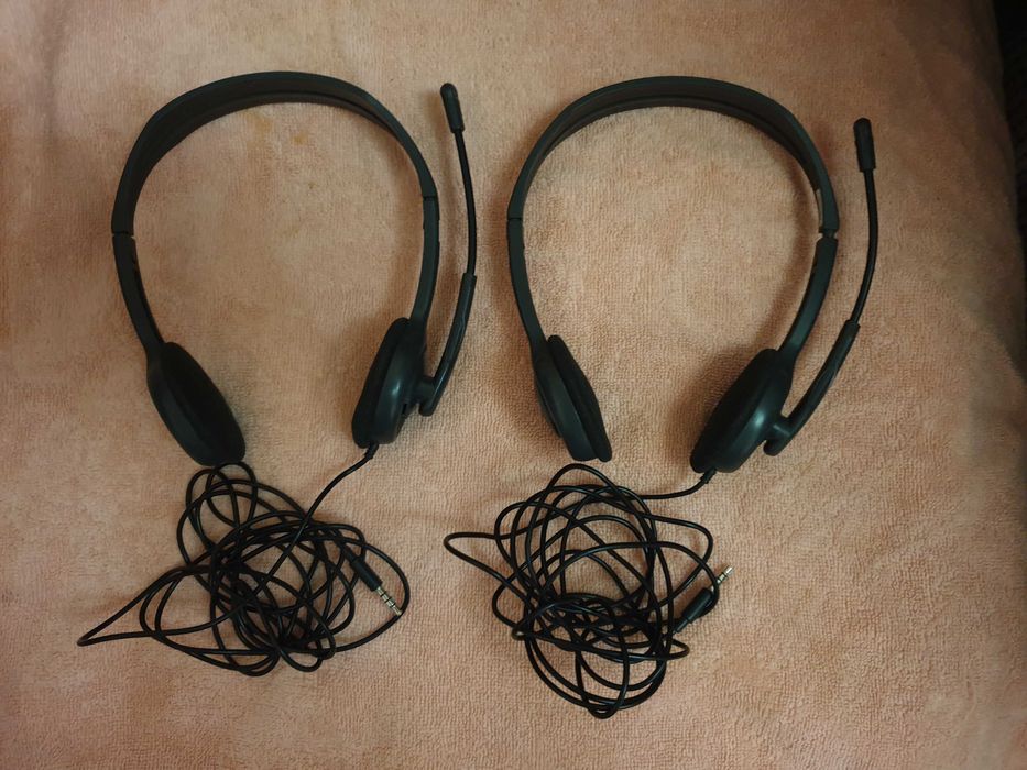 Продам оригинальные наушники Logitech H111