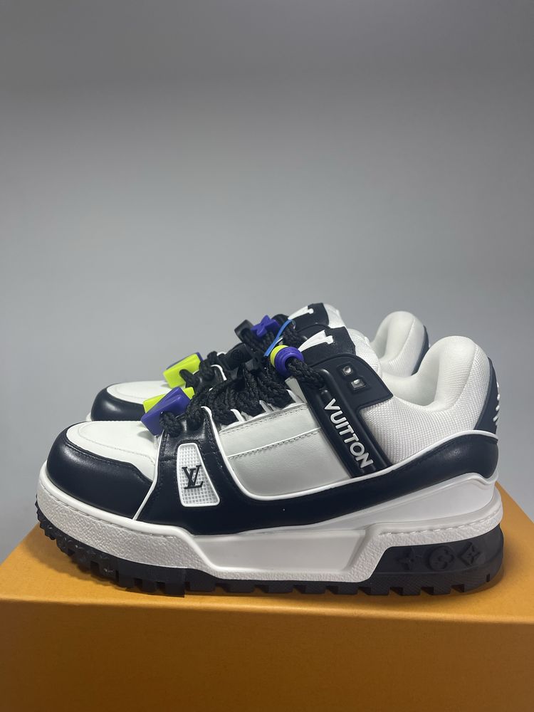 Louis Vuitton Trainer Maxi Black White