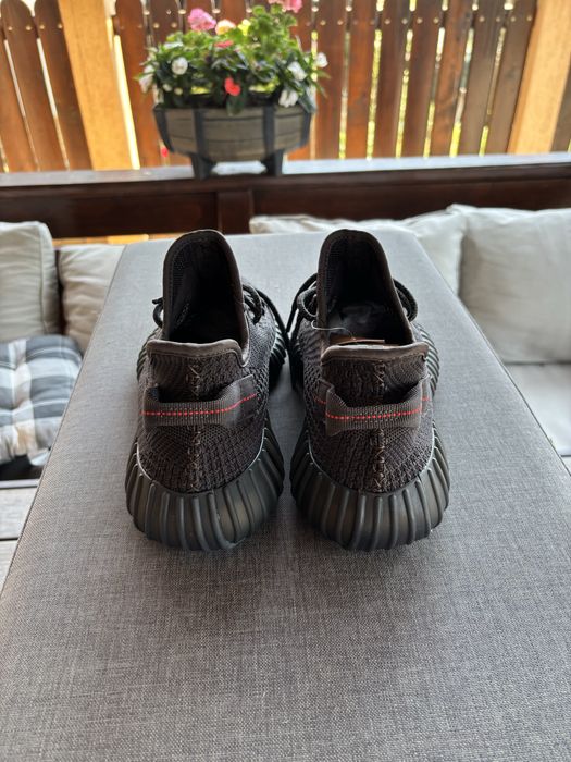 Yeezy Boost 350 Negru