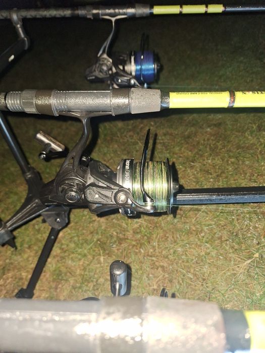 Vând mulinete de 12000 de crap