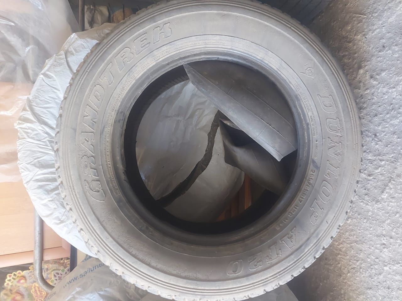 Продаются шины r17 265/85
