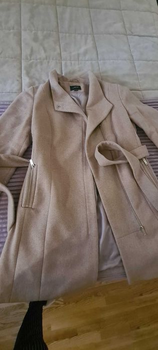 Осеннее женское пальто