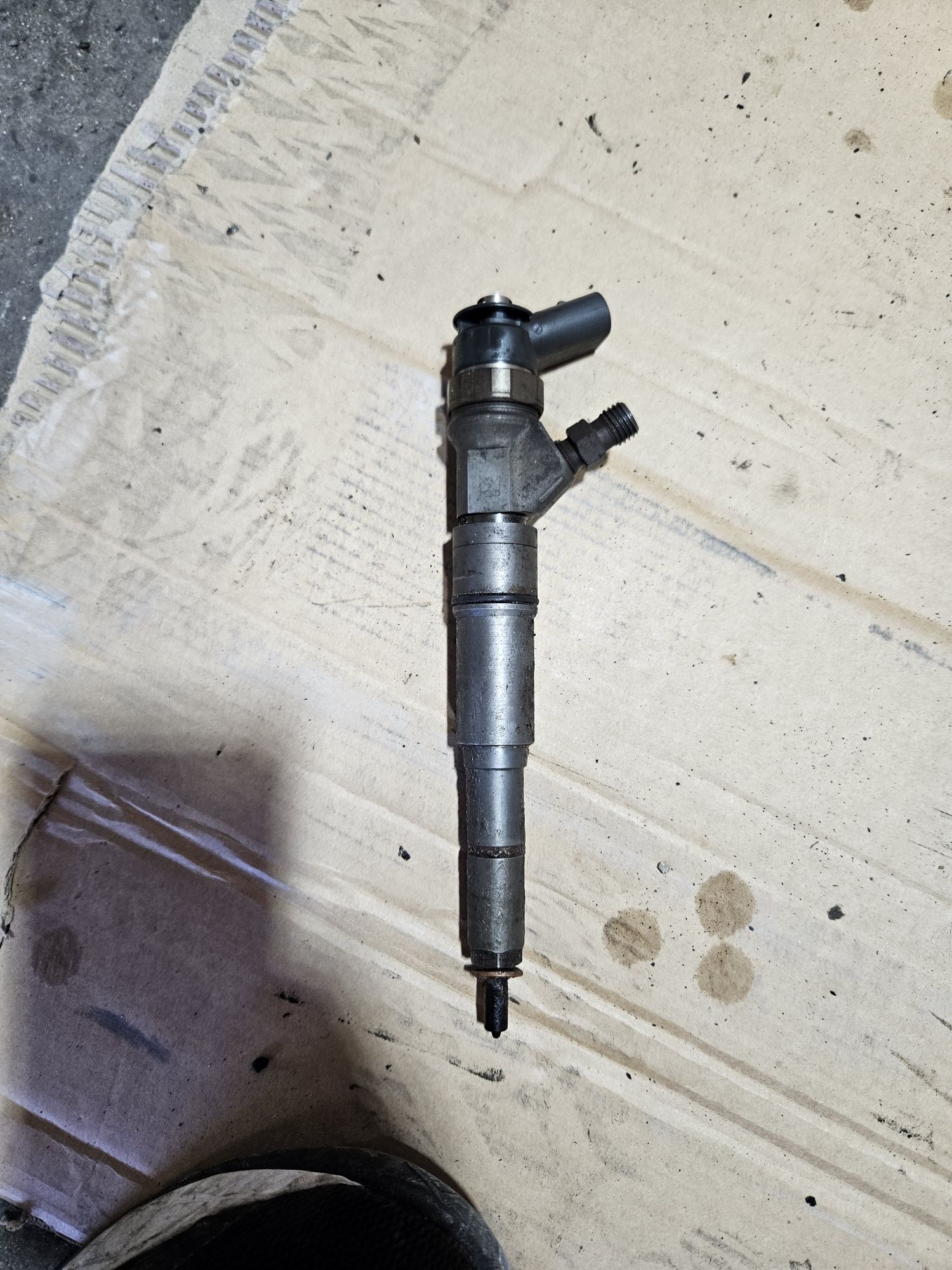 Injector BMW X3 2.0D 150CP 0445110216