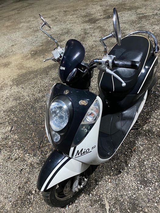 Scuter mio 50cc pe benzina 2009 stare foarte buna, pornire la buton