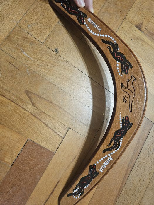 Дървен бумеранг цветен