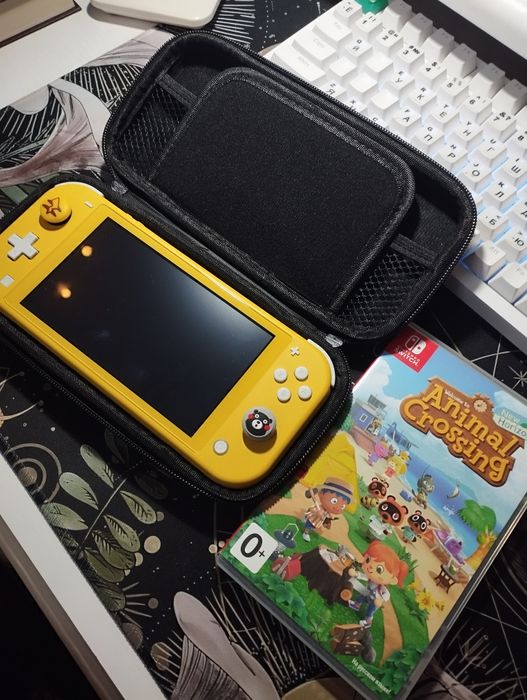 Продам Nintendo switch lite