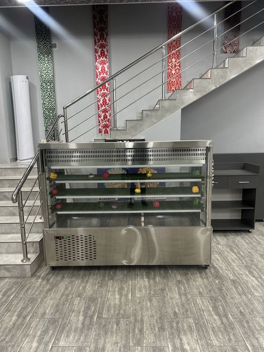 Витрина и холодельник сотилади срочро