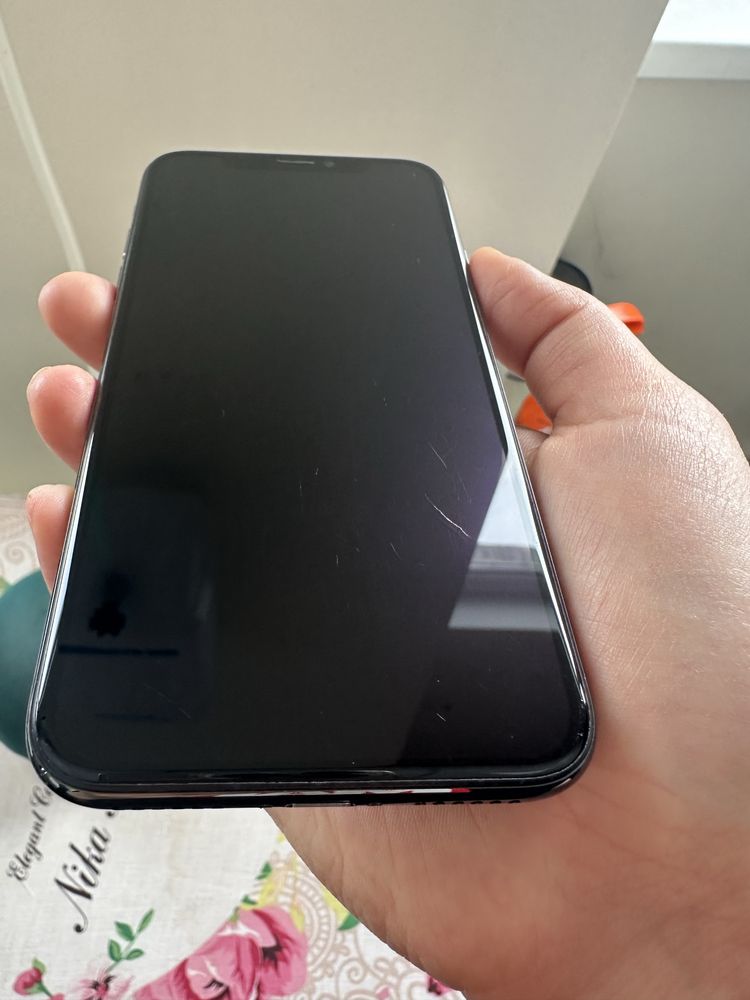 Продам iPhone X 64GB Space Grey